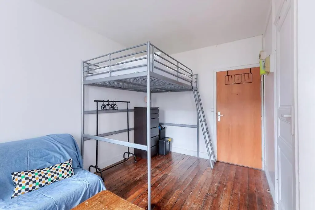 Pour 3 - Confort Moderne, Proche Metro Apartament