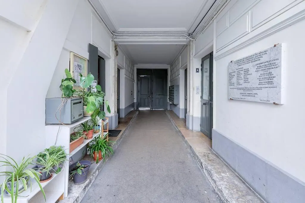 Apartament Pour 3 - Confort Moderne, Proche Metro Paryż